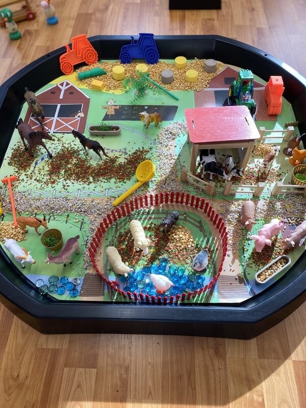 Farma – Podložka do Tuff Tray MINI/MAXI
